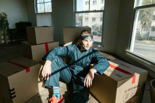 Transformez Votre Intérieur : Fabriquez des Étagères Sur Mesure et Créatives pour un Style Unique !